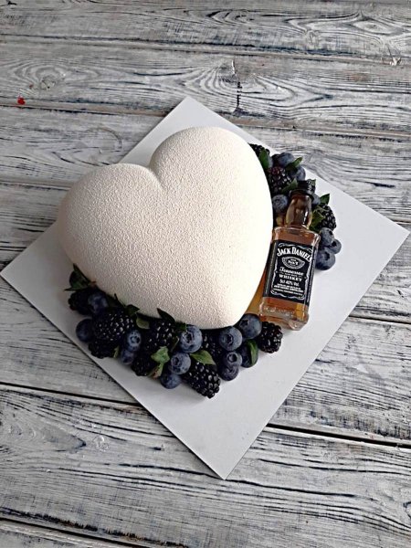  کیک تولد پسرانه بزرگسال ساده