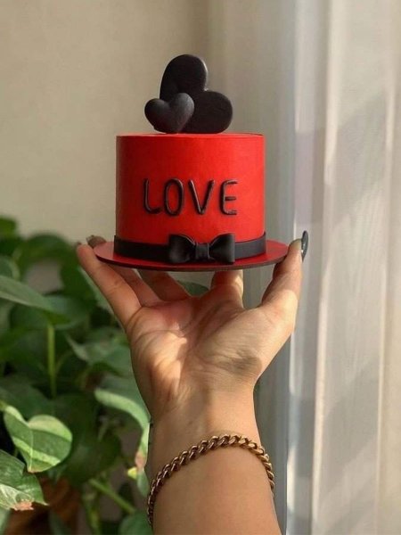  کیک تولد پسرانه بزرگسال ساده