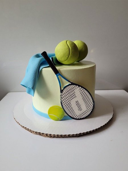  کیک تولد پسرانه بزرگسال ساده