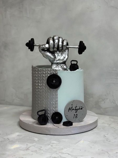  کیک تولد پسرانه بزرگسال ساده