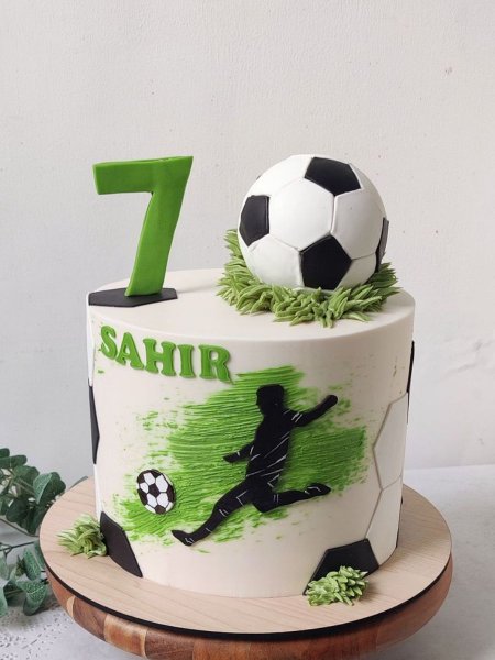  68 عکس کیک پسرانه