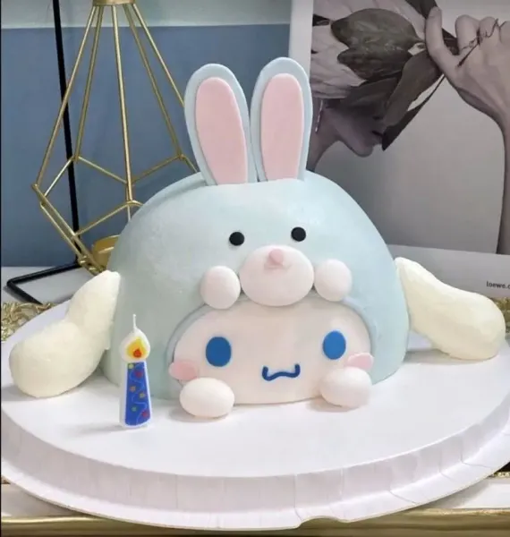  عکس کیک کرومی بنفش