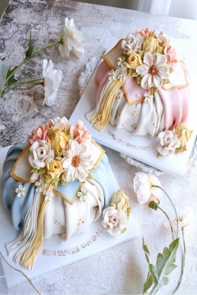  69 عکس کیک تولد زنانه لاکچری اینستاگرام