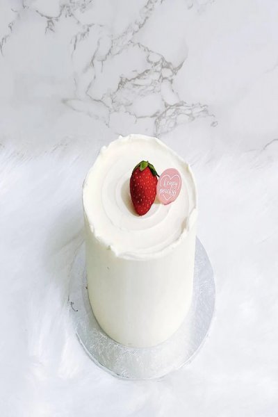  عکس کیک تولد زنانه ساده و شیک