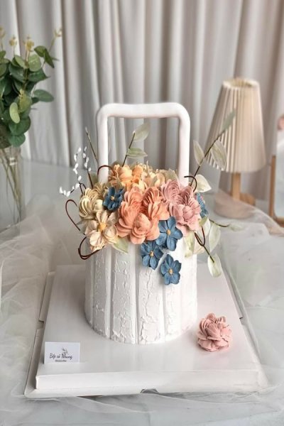  عکس کیک تولد زنانه ساده و شیک