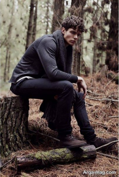  ژست عکاسی دخترانه در باغ