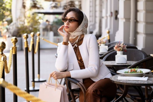  90 ژست عکس دخترانه لاکچری