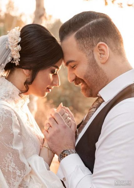  150 ژست عکس دونفره عاشقانه در اتلیه