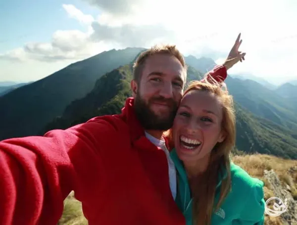 ژست عکس دونفره سلفی بدون چهره