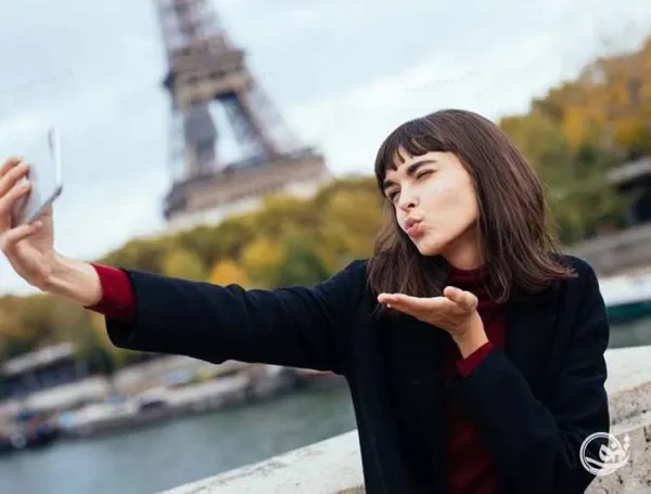  ژست عکس دونفره سلفی بدون چهره