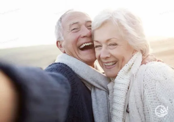  ژست عکس دونفره سلفی بدون چهره