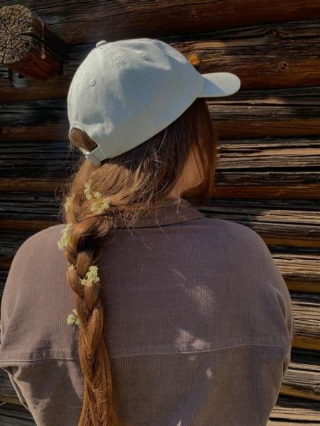  عکس دختر بدون چهره با کلاه