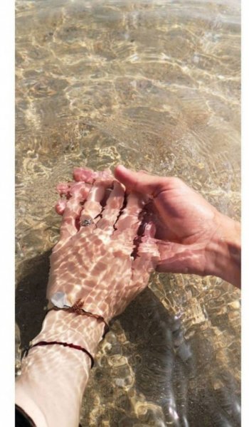  عکس دست دونفره عاشقانه واقعی