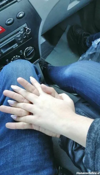  عکس دست دونفره تو ماشین سمند