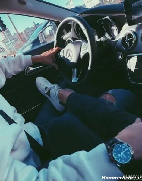 عکس دست دونفره تو ماشین سمند