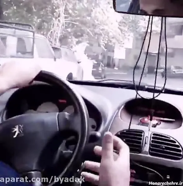  عکس دست دونفره تو ماشین پراید