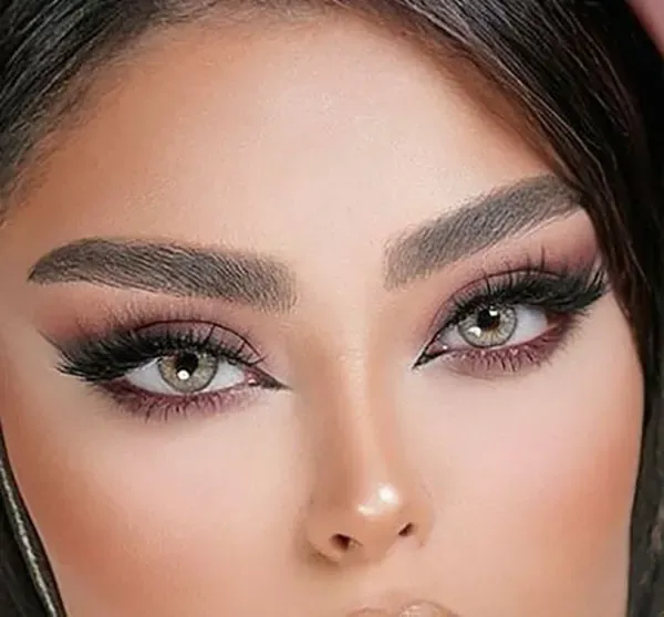 عکس چشم آهویی دختر