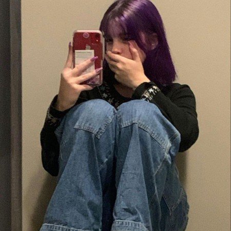  بک گراند بنفش اکلیلی