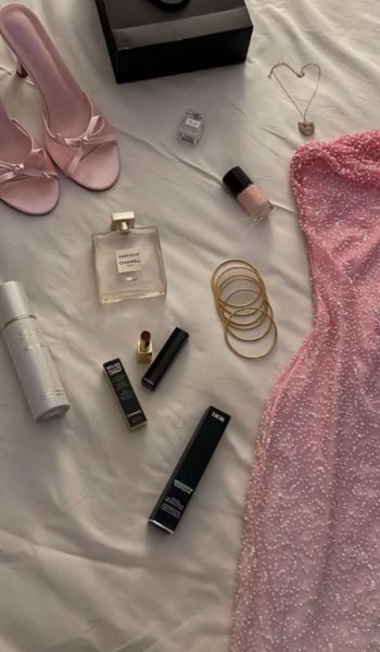  عکس پینترستی صورتی