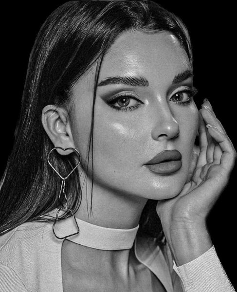  عکس چهره برای طراحی سیاه قلم ساده