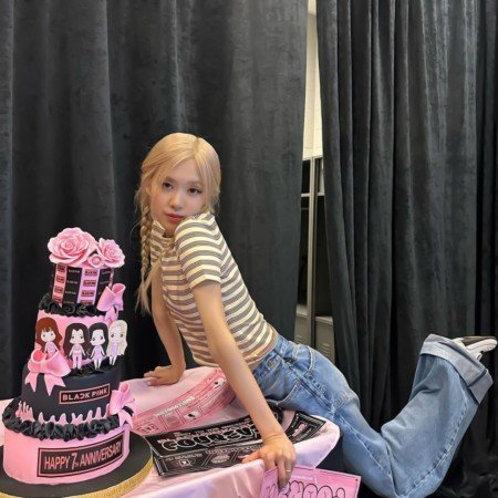  عکس کنسرت بلک پینک از بالا