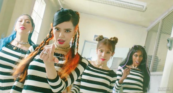  عکس بی تی اس دختر