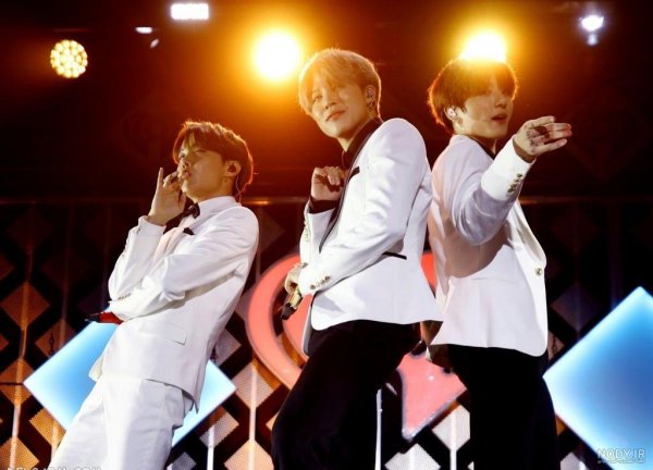  عکس بی تی اس دختر