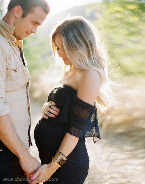  ژست عکس بارداری با همسر