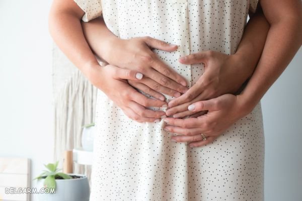  عکس زن حامله با همسرش عاشقانه