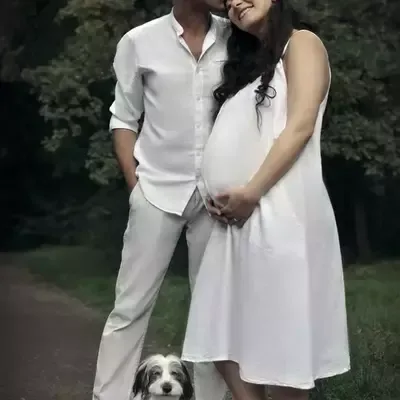  عکس زن حامله در بغل همسرش