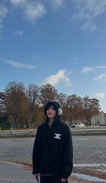  تصویر زمینه مشکی شیک