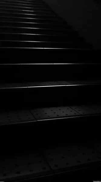 پس زمینه مشکی طرح دار