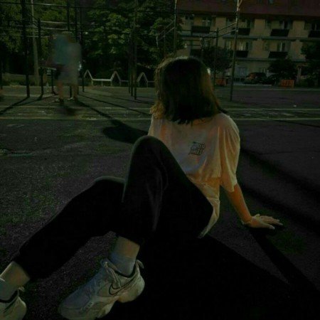  عکس های دخترانه غمگین