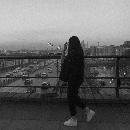  عکس های دخترانه غمگین