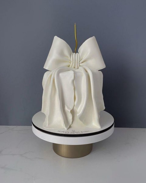  عکس کیک های ترند پاپیونی