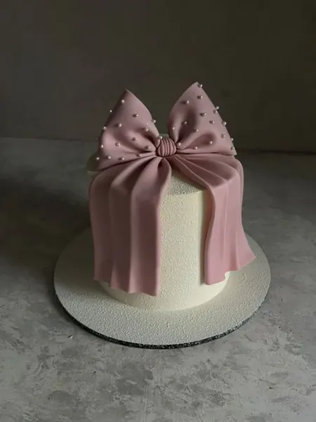  عکس کیک پاپیونی دخترانه