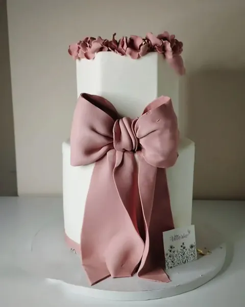  کیک پاپیونی ترند آبی