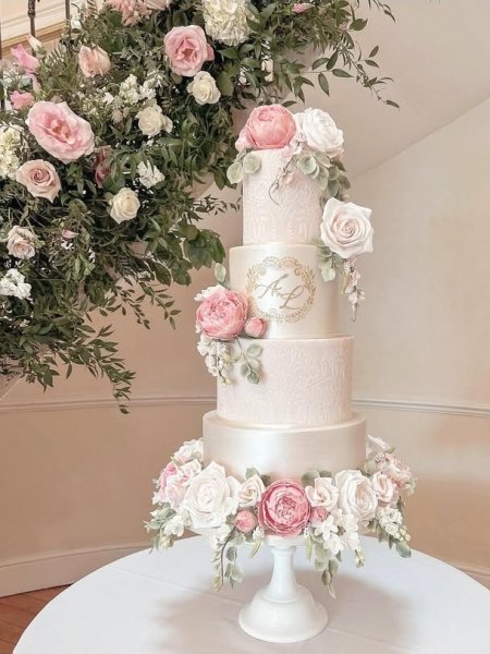  عکس کیک عروسی لاکچری