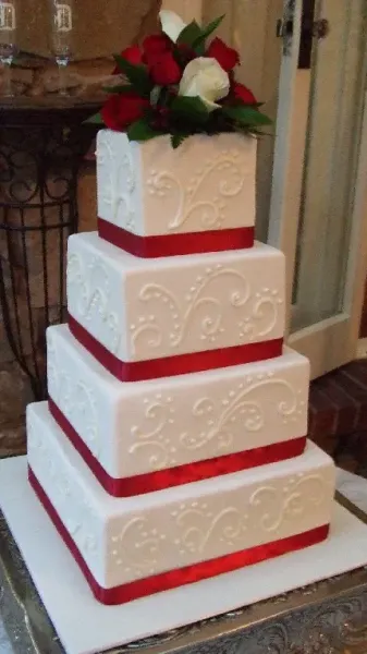  عکس کیک عروس و داماد