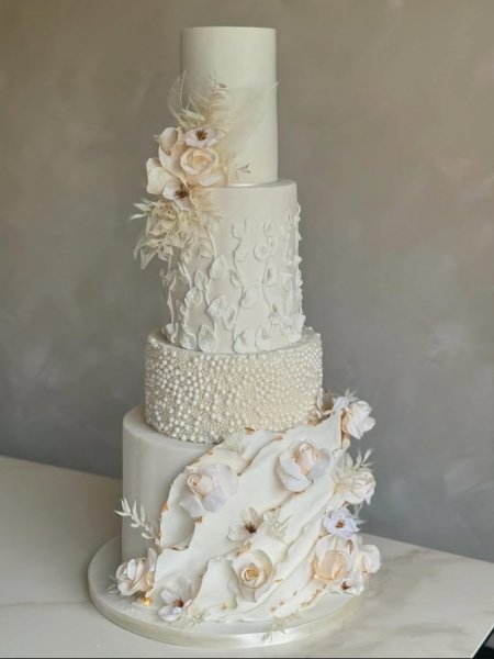  عکس کیک عروسی ترند ۲۰۲۵