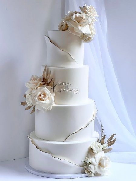  عکس کیک عروسی ترند ۲۰۲۵