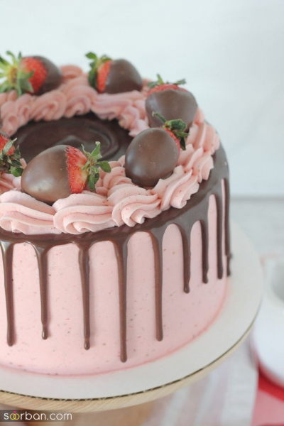  عکس کیک عروسی ترند توت فرنگی