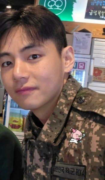  عکس تهیونگ و خواهرش