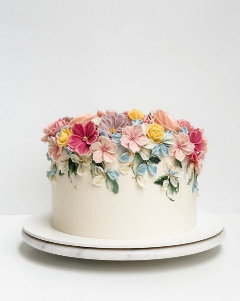  عکس کیک های تولد ترند