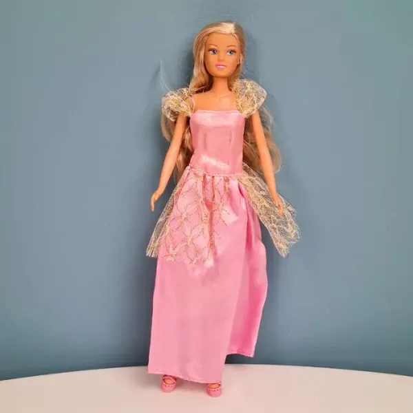  عکس عروسک دخترانه اسباب بازی