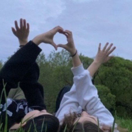 عکس رفیق دخترونه لاکچری