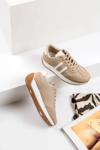  عکس کفش اسپرت دخترانه برای مدرسه