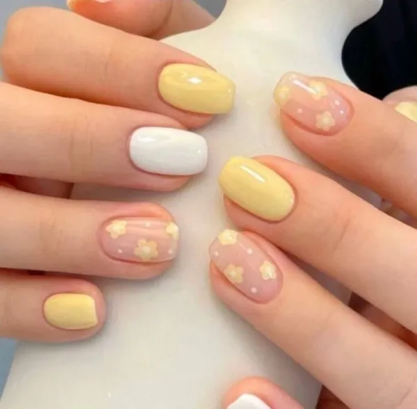 رنگ لاک ناخن لاکچری