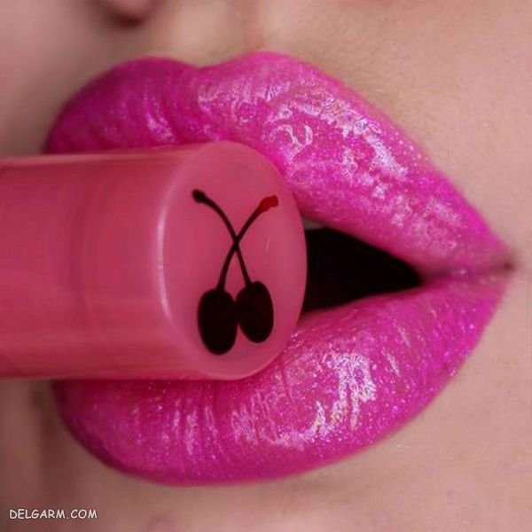  رژ لب مخملی دخترانه