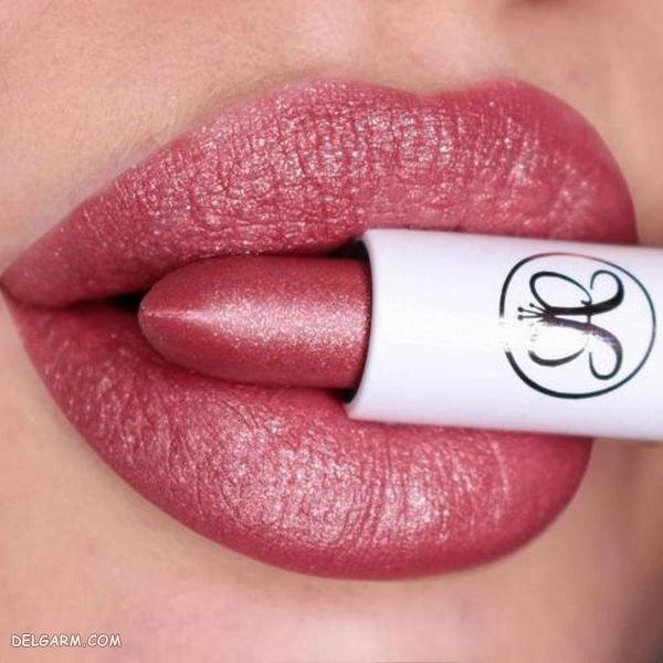  رژ لب مخملی دخترانه